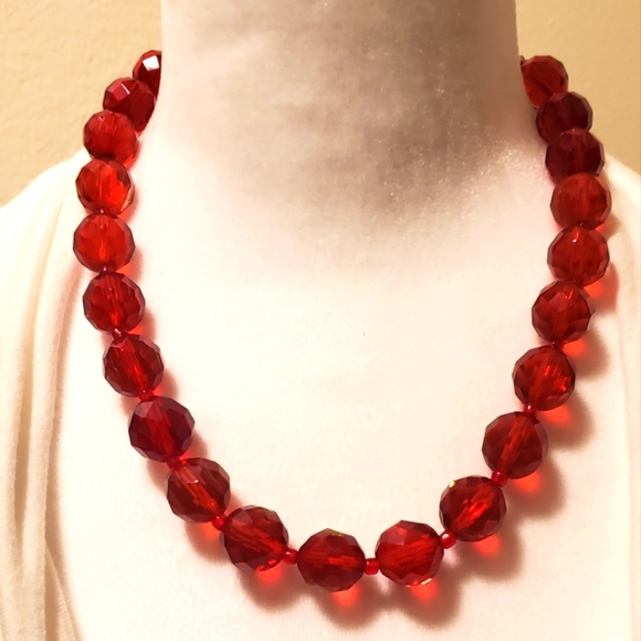 EsMor Ruby Red Faceted Glass Beaded Necklace - Picture 2 of 4
